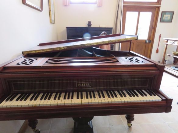 Piano_DemiQueue_Pleyel_1852